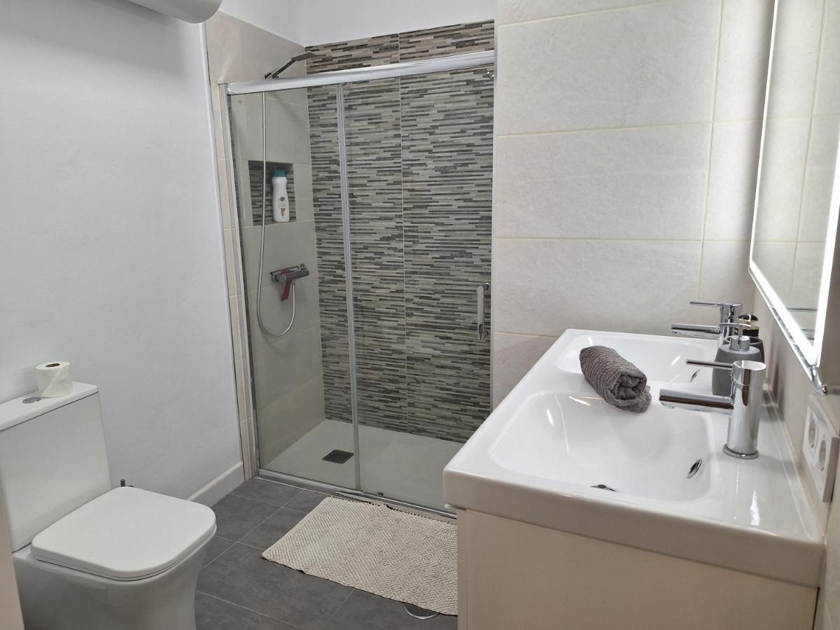 Habitacion Con Bano Privado En Un Piso Con Familia 圣克鲁斯-德拉帕尔马 外观 照片